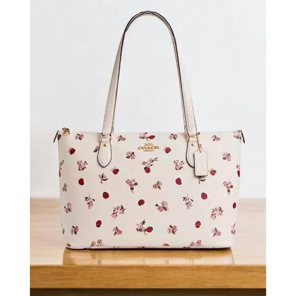 NWT Coach CU271 Gallery Ladybug Floral Tote Bag - Picture 1 of 9